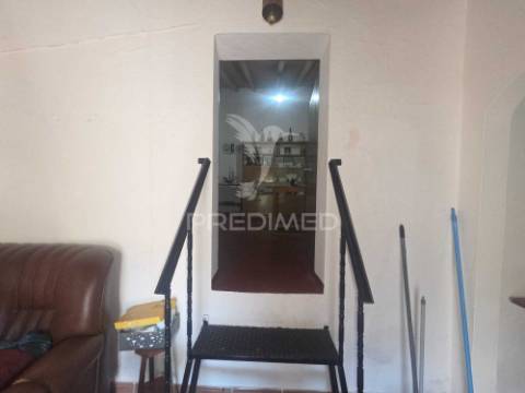 Moradia térrea com quintal – safara | 604 m² de terreno