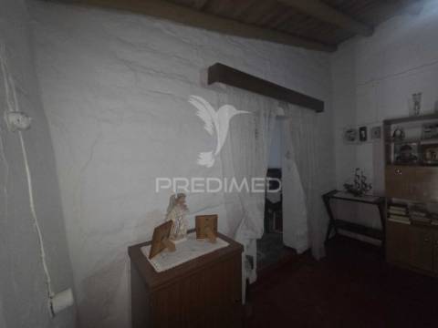 Moradia térrea com quintal – safara | 604 m² de terreno