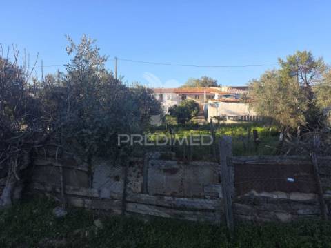 Moradia térrea com quintal – safara | 604 m² de terreno