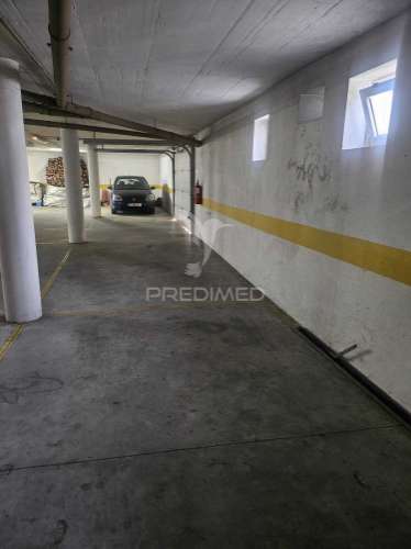 Apartamento t2 com terraço, garagem e arrecadação -urb. das caldelas-elvas