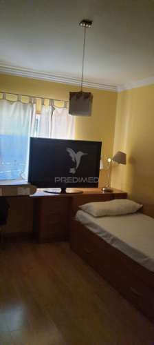 Apartamento t2 com terraço, garagem e arrecadação -urb. das caldelas-elvas