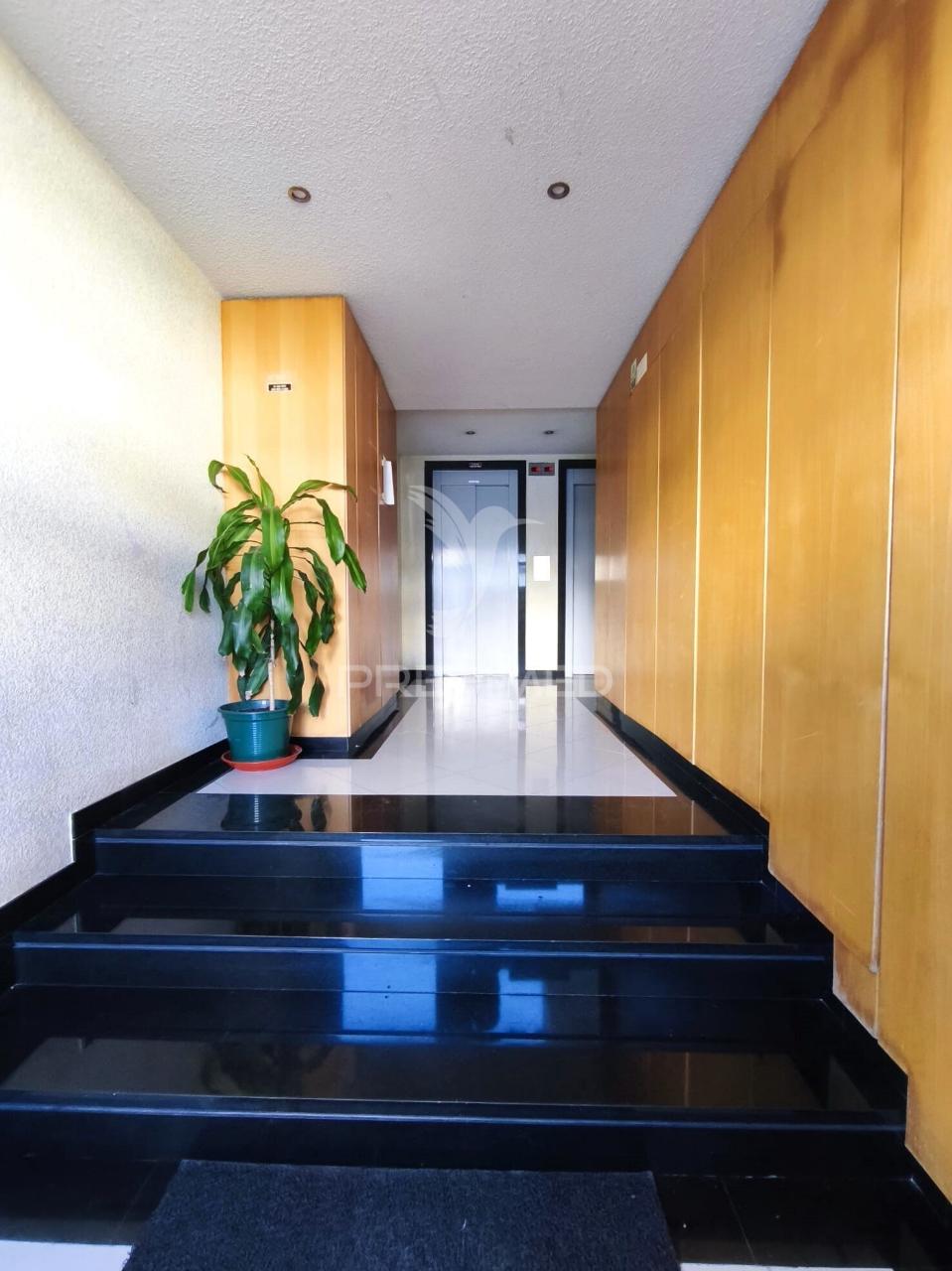 Apt t3 com 131 m², varandas e arrecadação | avenida via láctea, nº 34 | rio de mouro | sintra