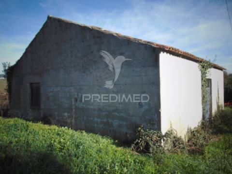Imóvel p/ recuperar vilarinho s. romão - douro vinhateiro