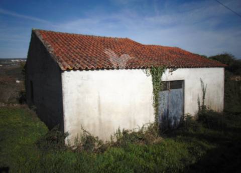Imóvel p/ recuperar vilarinho s. romão - douro vinhateiro