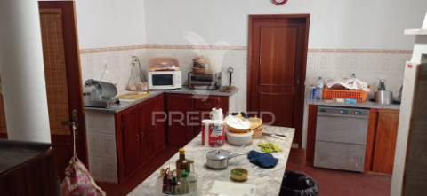 Café- restaurante ip2 km 247, estremoz