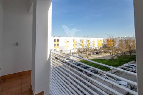 Bairro dos álamos - apartamento t3 com garagem