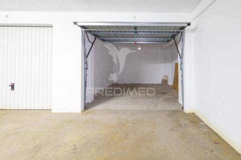 Bairro dos álamos - apartamento t3 com garagem