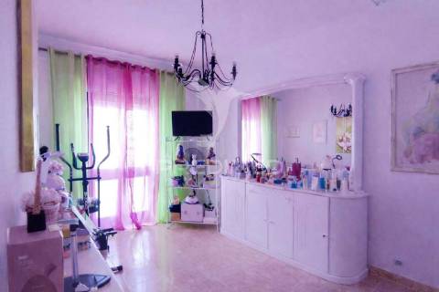 Apartamento t3 com varanda em sines