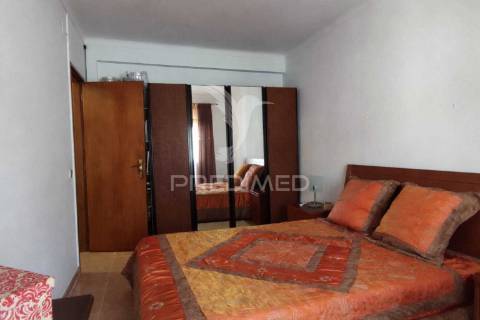 Apartamento t3 com varanda em sines