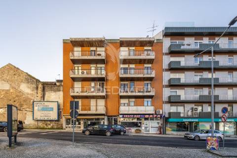 Apartamento t3 alcobaça