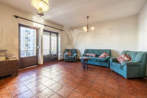 Apartamento t3 alcobaça