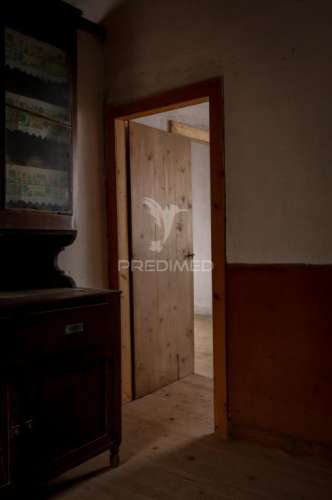 Moradia, para reconstrução, na candelária, madalena