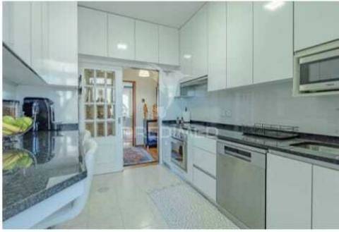 Vende-se apartamento t2 boavista remodelado