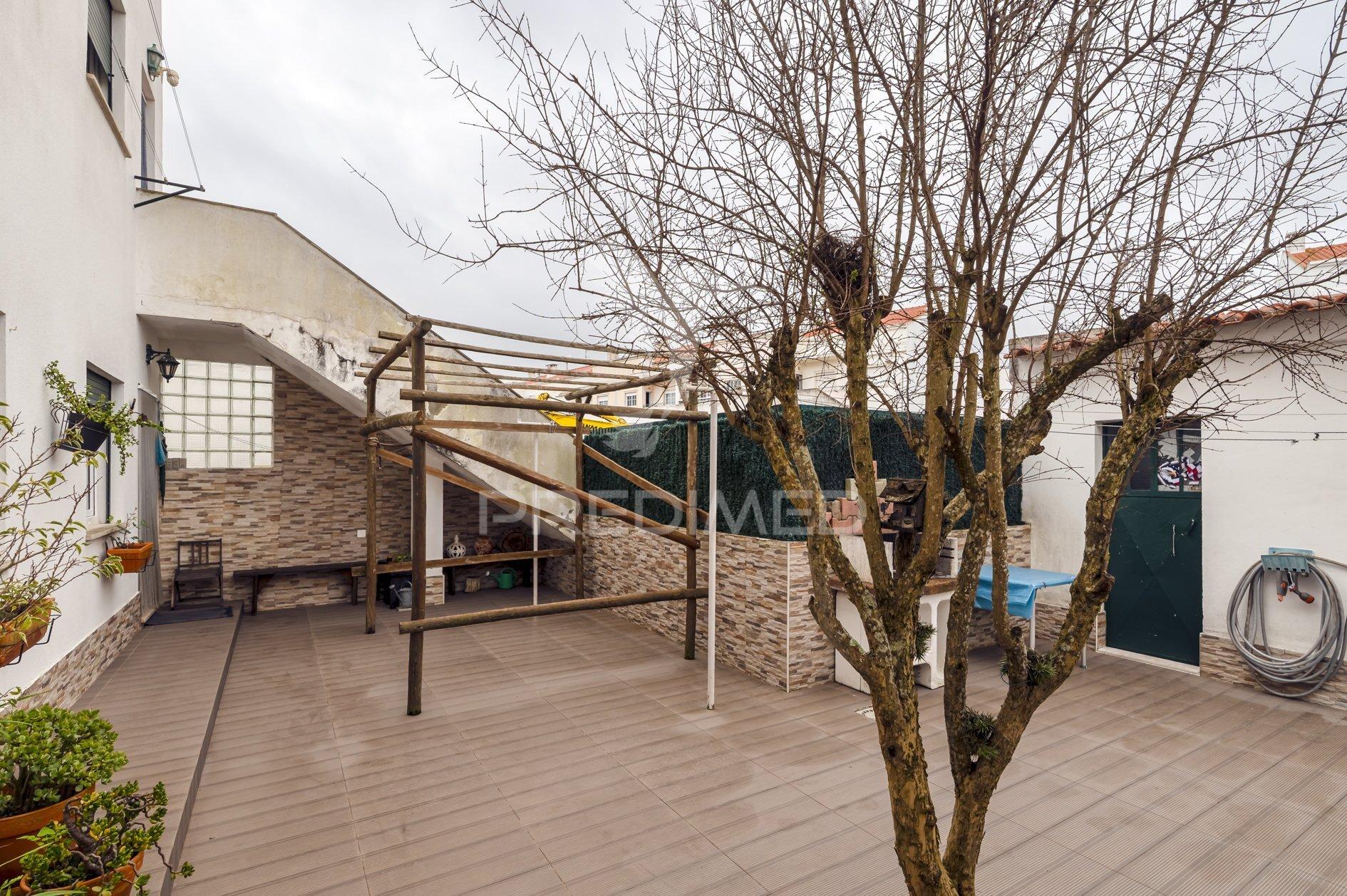 Moradia remodelada - montijo