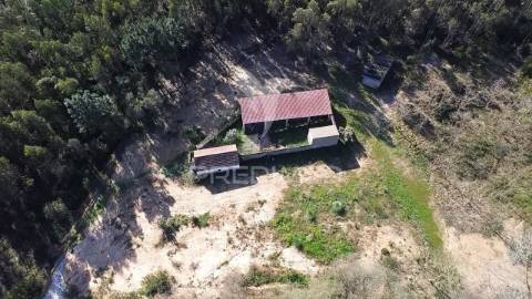 Terreno com 17.615 m² com ruína e potencial de destaque