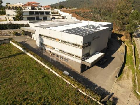 Pavilhão industrial semi-novo