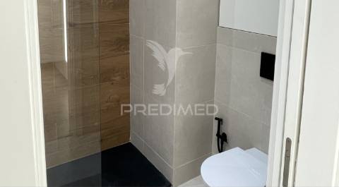 Penthouse t3 com vista espetacular para a cidade e rio, carnaxide, lisboa