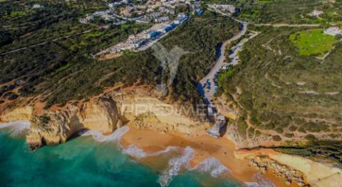 Moradia t2 com vista mar em condomínio fechado, ferragudo