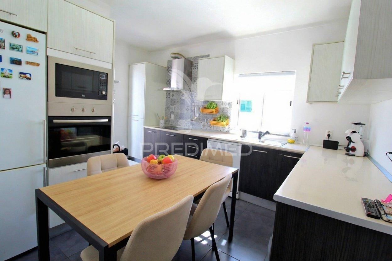 Moradia t2+2 na baixa de olhão