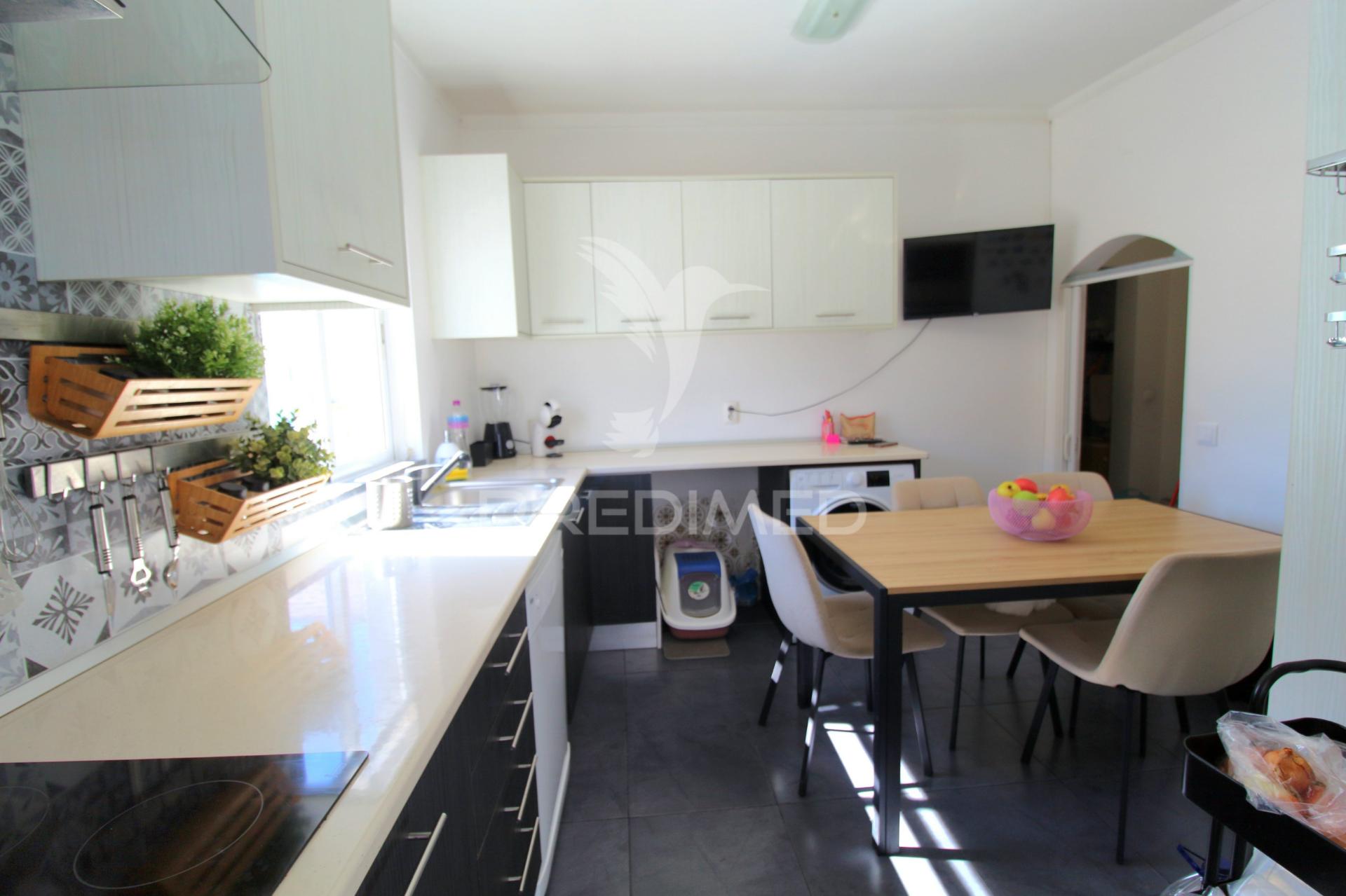 Moradia t2+2 na baixa de olhão