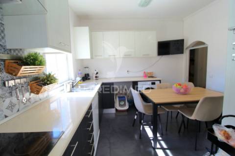 Moradia t2+2 na baixa de olhão