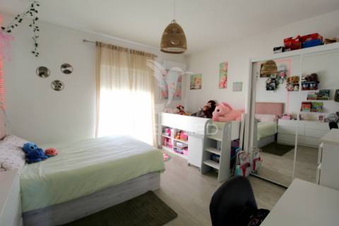 Moradia t2+2 na baixa de olhão