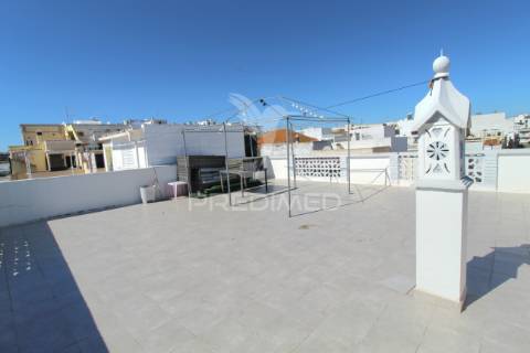 Moradia t2+2 na baixa de olhão