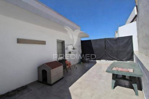 Moradia t2+2 na baixa de olhão