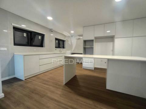 Moradia t4 em são torcato – guimarães