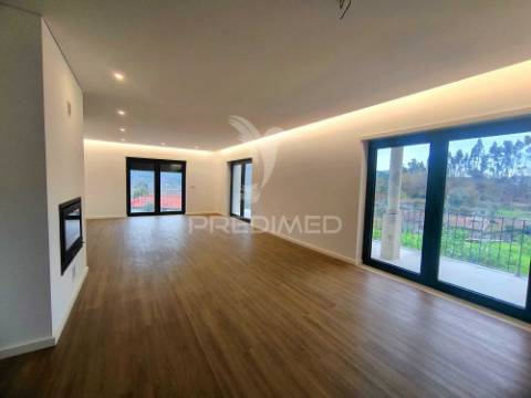 Moradia t4 em são torcato – guimarães