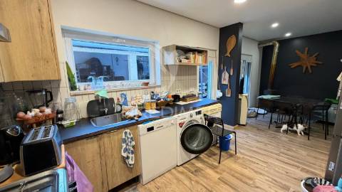 Moradia bi-familiar t6 com 182,50m² em setúbal – excelente oportunidade de investimento ou habitação própria!