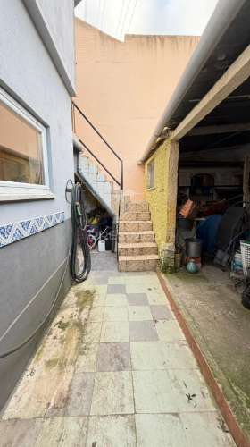 Moradia bi-familiar t6 com 182,50m² em setúbal – excelente oportunidade de investimento ou habitação própria!