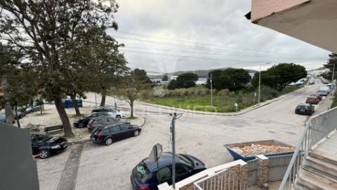 Moradia bi-familiar t6 com 182,50m² em setúbal – excelente oportunidade de investimento ou habitação própria!