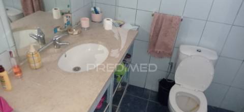 Monte alentejano com 13.250 m2, casa branca, sousel