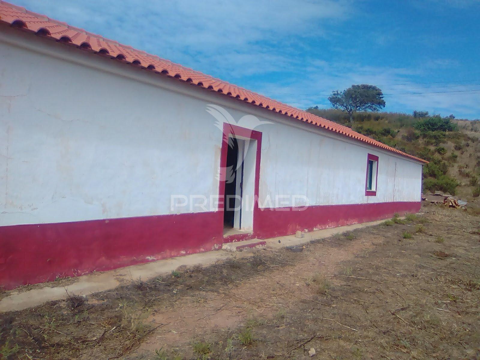 Herdade localizada em sabóia,odemira.