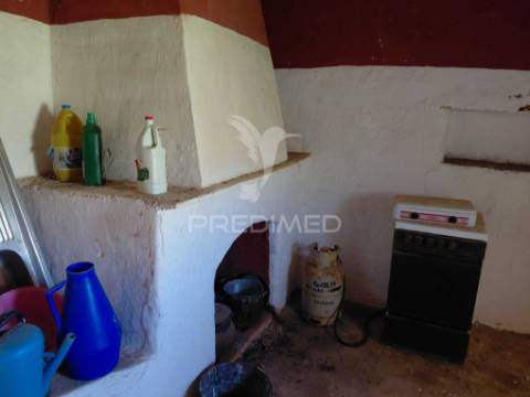 Herdade localizada em sabóia,odemira.