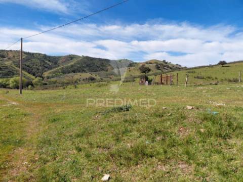 Herdade localizada em sabóia,odemira.