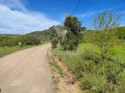 Herdade localizada em sabóia,odemira.