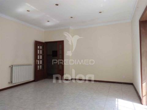 Apartamento t3 amplo na carregosa – oliveira de azeméis