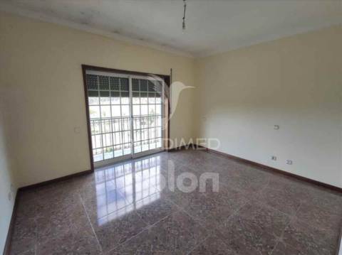 Apartamento t3 amplo na carregosa – oliveira de azeméis