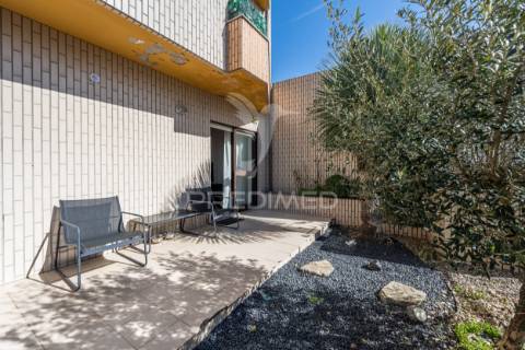 Apartamento t1+1 em gulpilhares