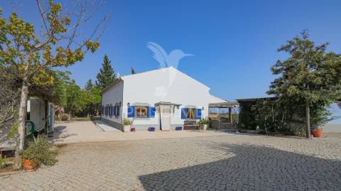 Cabanas de tavira - quinta com uma área de 53253m2