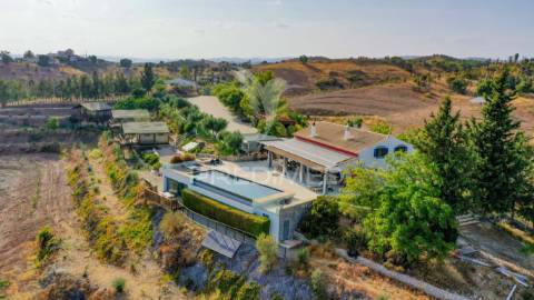 Cabanas de tavira - quinta com uma área de 53253m2