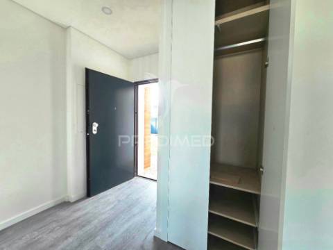 Moradia isolada t3, c/piscina e box, brejo clérigo - azeitão