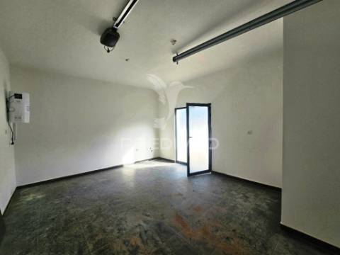 Moradia isolada t3, c/piscina e box, brejo clérigo - azeitão