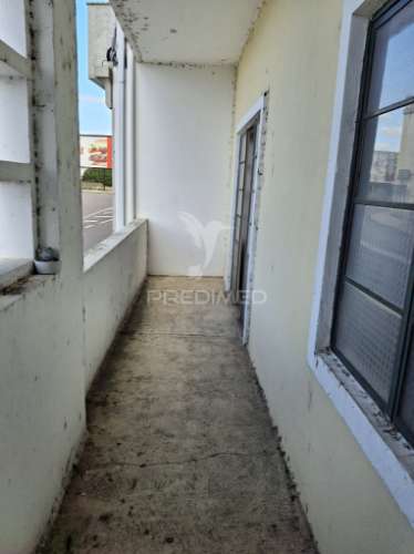 Apartamento t2 para remodelação.