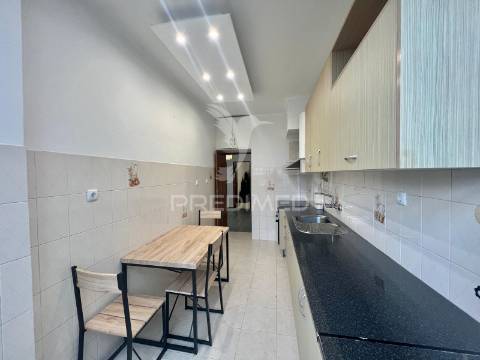 Apartamento t2 remodelado | 1º andar | alto do seixalinho - barreiro