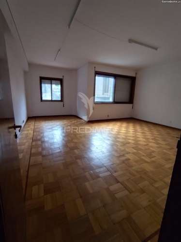 Escritório na baixa do porto