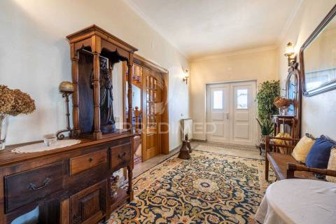 Moradia de excelência com 4 suítes + 2 quartos