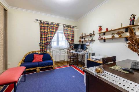 Moradia de excelência com 4 suítes + 2 quartos